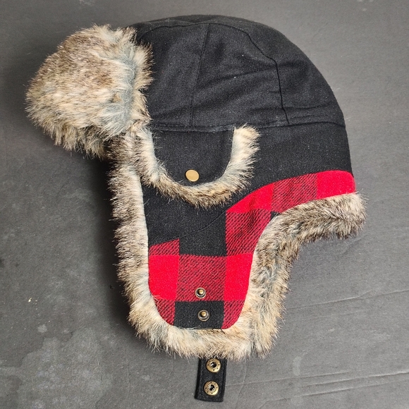 Woolrich Other - Woolrich Trapper Hat Cap Black Red Wool Faux Fur Buffalo Plaid Quilt Lined Mediu